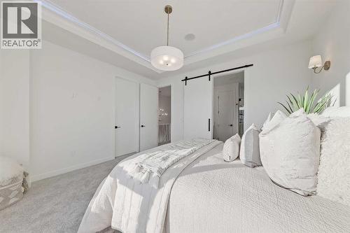 8136 47 Avenue Nw, Calgary, AB - Indoor Photo Showing Bedroom