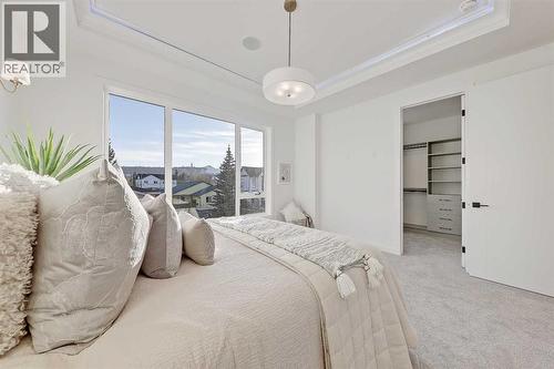 8136 47 Avenue Nw, Calgary, AB - Indoor Photo Showing Bedroom