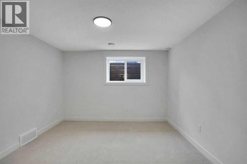 77 Ferncliff Crescent Se, Calgary, AB - Indoor Photo Showing Other Room