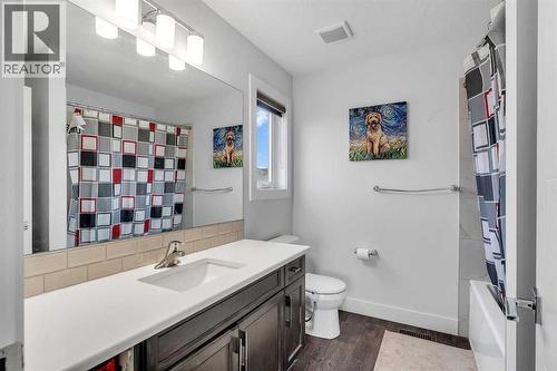 111 Cityside Road Ne, Calgary, AB - Indoor Photo Showing Bathroom