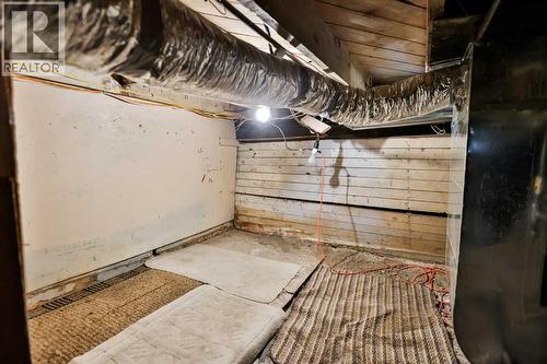 236 N 100 W, Raymond, AB - Indoor