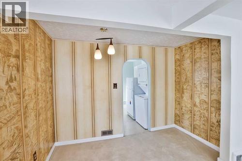 236 N 100 W, Raymond, AB - Indoor Photo Showing Other Room