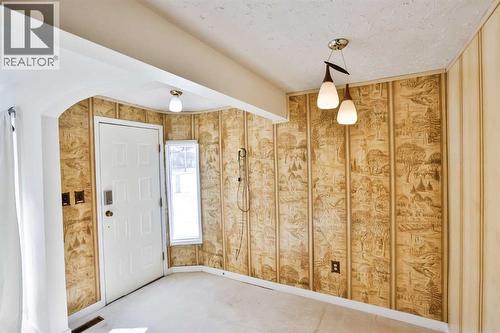 236 N 100 W, Raymond, AB - Indoor Photo Showing Other Room