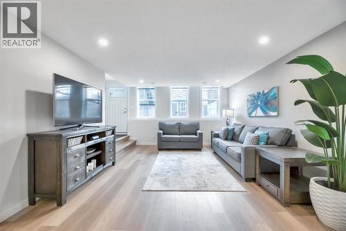 344 Cranbrook Square Se, Calgary, AB - Indoor Photo Showing Living Room