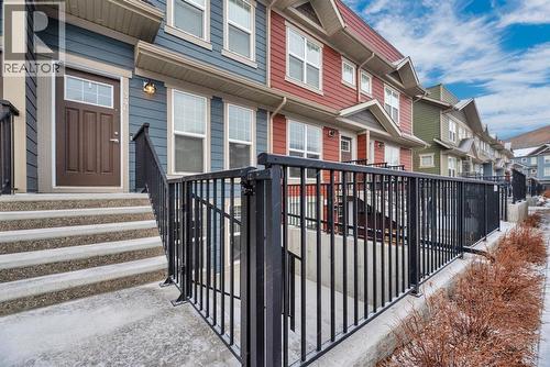 344 Cranbrook Square Se, Calgary, AB - Outdoor