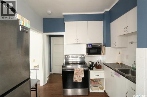 2305 Mcdonald Street, Regina, SK - Indoor Photo Showing Kitchen