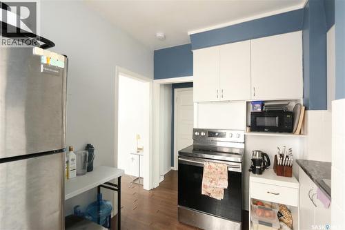 2305 Mcdonald Street, Regina, SK - Indoor Photo Showing Kitchen
