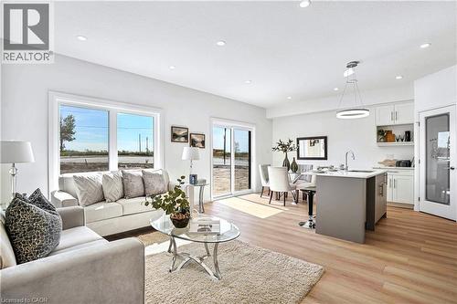 2572 CONSTANCE Avenue  London, ON N6M 1E7