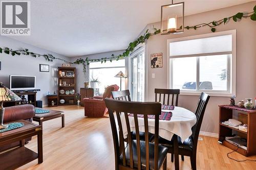 2, 135 Jerry Potts Boulevard W, Lethbridge, AB - Indoor Photo Showing Dining Room