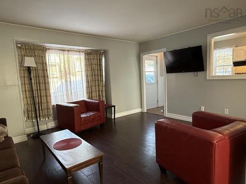 35 Aberdeen Avenue, New Glasgow, NS 