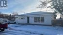 402 3Rd Avenue, Maple Creek, SK  - Outdoor 