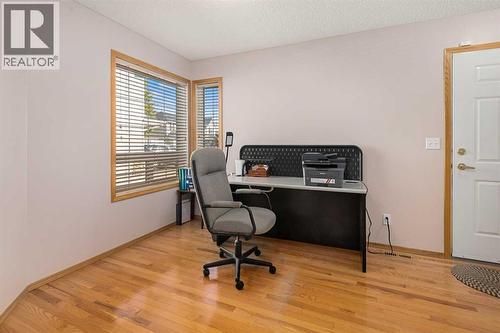 17, 1200 Milt Ford Lane, Carstairs, AB - Indoor Photo Showing Office