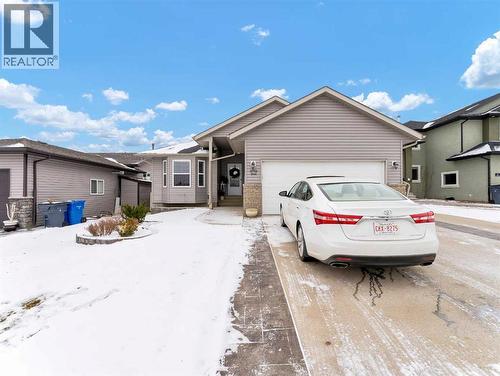 37 Terrace Green NE  Medicine Hat, AB T1C 0A2