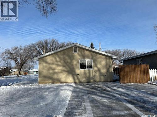 1187 Currie Crescent, Moose Jaw, SK - Outdoor