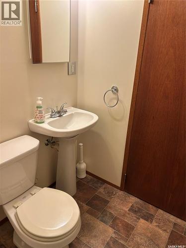 1187 Currie Crescent, Moose Jaw, SK - Indoor Photo Showing Bathroom