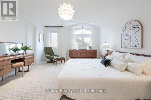 5389 Kindos Street, Burlington, ON - Indoor Photo Showing Bedroom