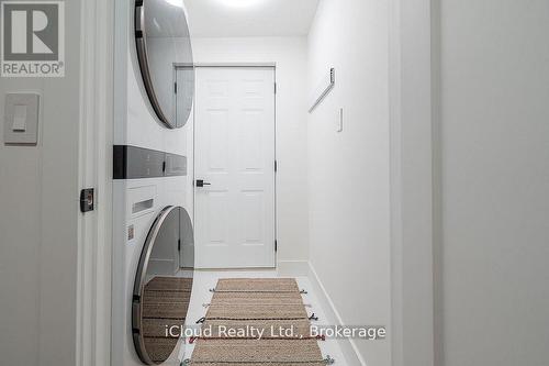 5389 Kindos Street, Burlington, ON - Indoor Photo Showing Other Room