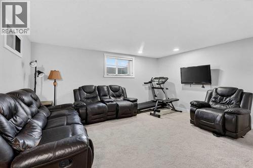 8 Malvern Crescent Ne, Calgary, AB - Indoor