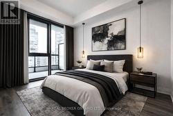 1702 - 65 BROADWAY AVENUE  Toronto, ON M4P 1T9