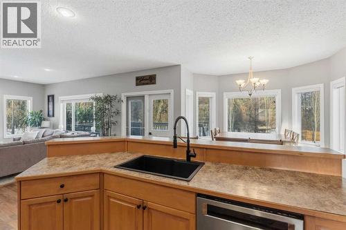 26 Park Point, Whitecourt, AB - Indoor Photo Showing Kitchen