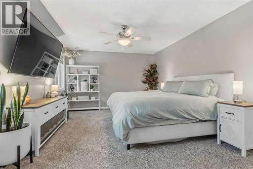 26 Park Point, Whitecourt, AB - Indoor Photo Showing Bedroom