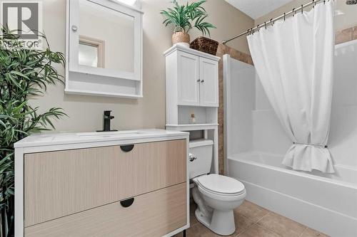 26 Park Point, Whitecourt, AB - Indoor Photo Showing Bathroom