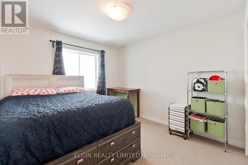 18 Peach Tree Boulevard, St. Thomas, ON - Indoor Photo Showing Bedroom