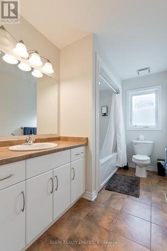 18 Peach Tree Boulevard, St. Thomas, ON - Indoor Photo Showing Bathroom