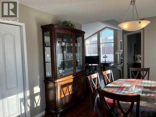 901 Nativity Bay, Rural Rocky View County, AB - Indoor Photo Showing Dining Room