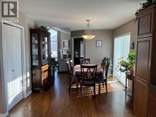 901 Nativity Bay, Rural Rocky View County, AB - Indoor Photo Showing Dining Room