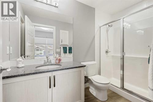 3 Sage Bluff Heights Nw, Calgary, AB - Indoor Photo Showing Bathroom