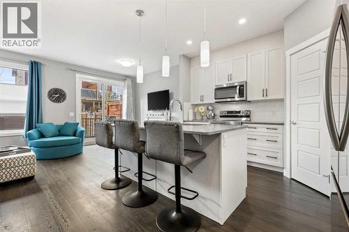 3 Sage Bluff Heights Nw, Calgary, AB - Indoor Photo Showing Kitchen With Upgraded Kitchen
