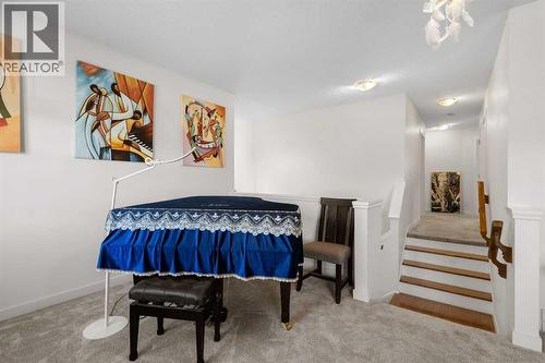 109 Copperfield Common Se, Calgary, AB - Indoor Photo Showing Bedroom