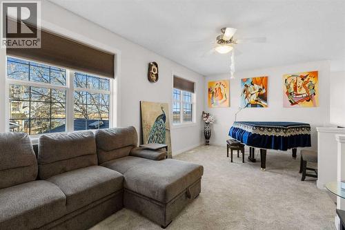 109 Copperfield Common Se, Calgary, AB - Indoor Photo Showing Living Room