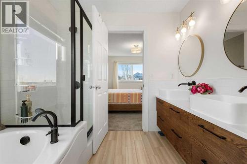 109 Copperfield Common Se, Calgary, AB - Indoor Photo Showing Bathroom