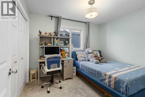 109 Copperfield Common Se, Calgary, AB - Indoor Photo Showing Bedroom