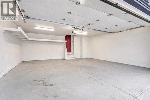 109 Copperfield Common Se, Calgary, AB - Indoor Photo Showing Garage