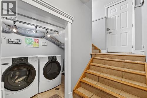 101 12A Street Ne, Calgary, AB - Indoor Photo Showing Laundry Room