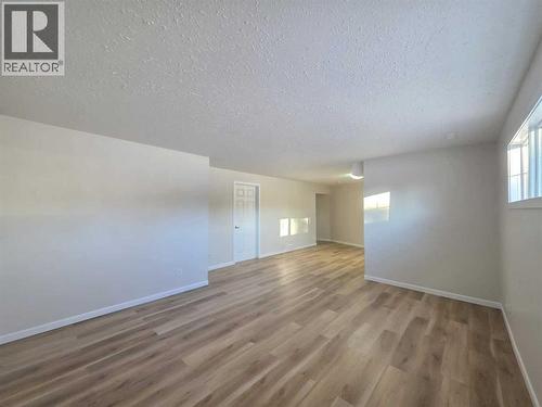 1934 8 Avenue, Wainwright, AB - Indoor Photo Showing Other Room