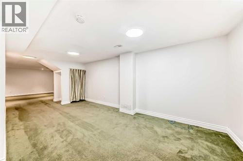 2831 63 Avenue Sw, Calgary, AB - Indoor Photo Showing Other Room