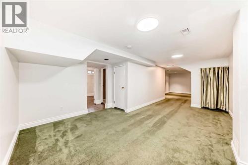 2831 63 Avenue Sw, Calgary, AB - Indoor Photo Showing Other Room