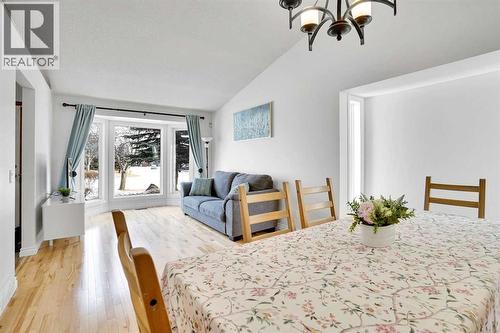 143 Millview Court Sw, Calgary, AB - Indoor