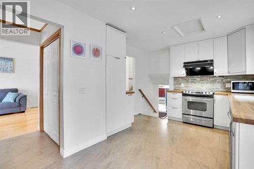 143 Millview Court Sw, Calgary, AB - Indoor Photo Showing Kitchen
