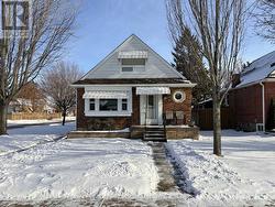 203 SUMMERHILL AVENUE  Hamilton, ON L8K 3N6