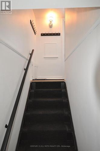 203 Summerhill Avenue, Hamilton, ON - Indoor Photo Showing Other Room