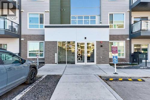 1207, 33 Carringham Gate Nw, Calgary, AB - Outdoor With Balcony With Facade