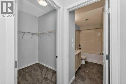1207, 33 Carringham Gate Nw, Calgary, AB - Indoor