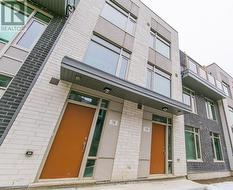 79 - 23 APPLEWOOD LANE  Toronto, ON M9C 0C1