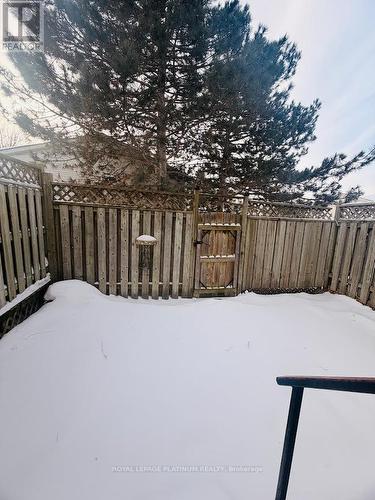 37 - 55 Ashley Crescent, London South, ON - Outdoor