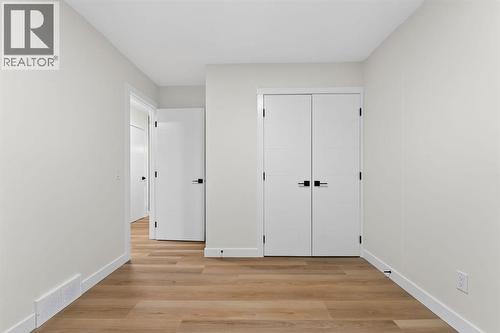 420 Pinegreen Close Ne, Calgary, AB - Indoor Photo Showing Other Room